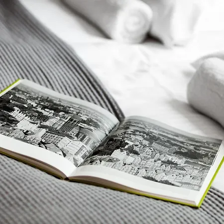 Happy Old Town Tartaczna 235 *