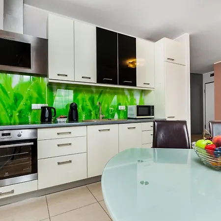 Happy Old Town Tartaczna 235