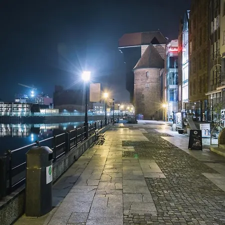 Happy Old Town Tartaczna 235 Apartment *