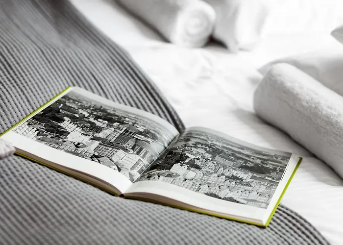 Happy Old Town Tartaczna 235 *