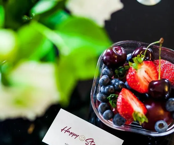 Happy Old Town Tartaczna 235 *