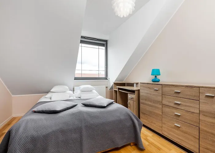 Happy Old Town Tartaczna 235 Gdańsk