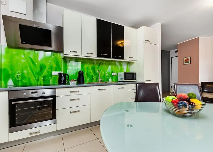 Happy Old Town Tartaczna 235